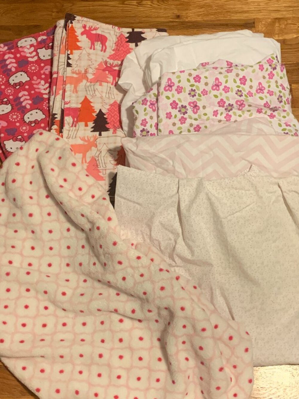 Baby / Toddler Mattress Covers (4), Felt Blankets (2) Bundle & Changing Cover